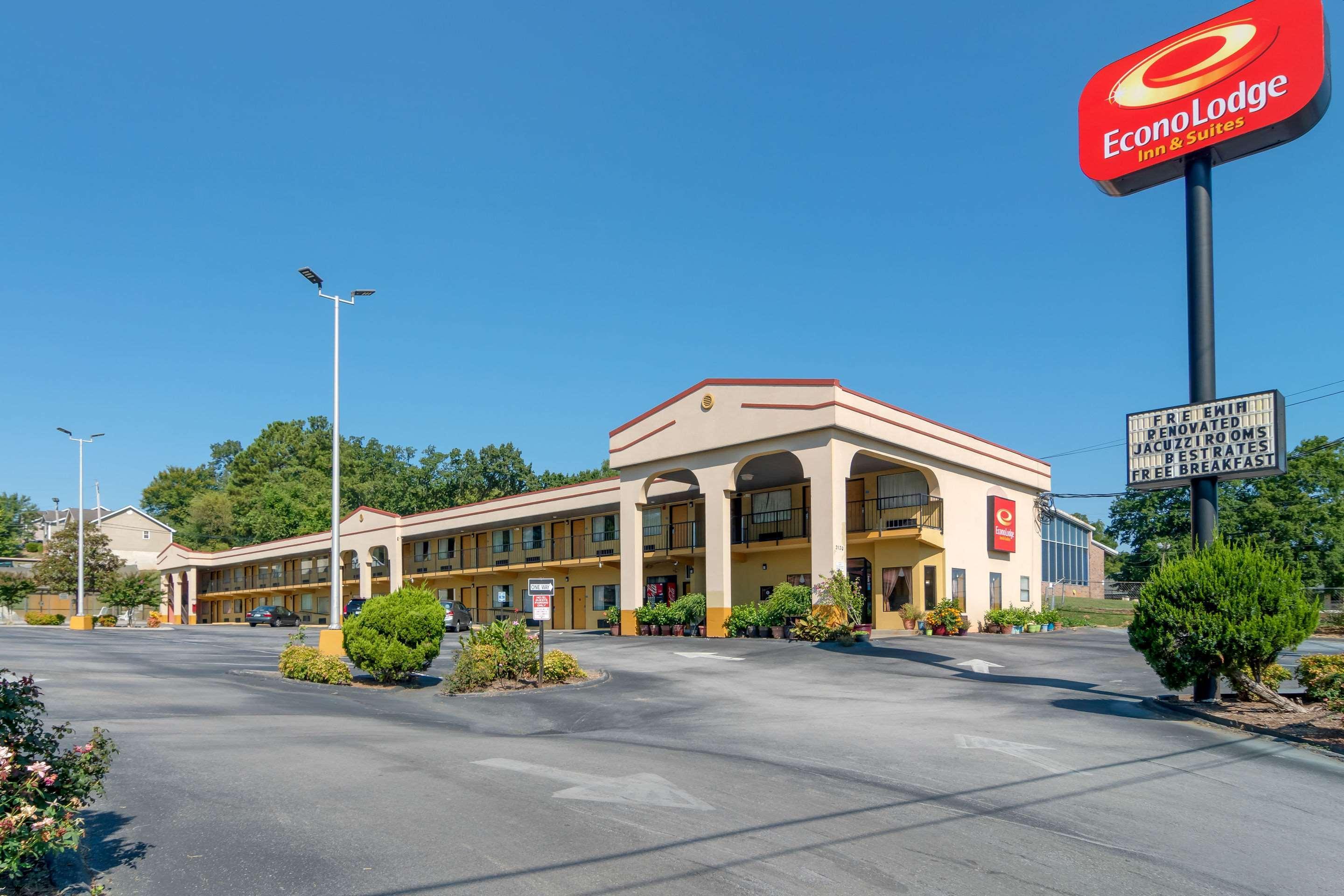 Econo Lodge Inn & Suites Fort Oglethorpe Екстериор снимка