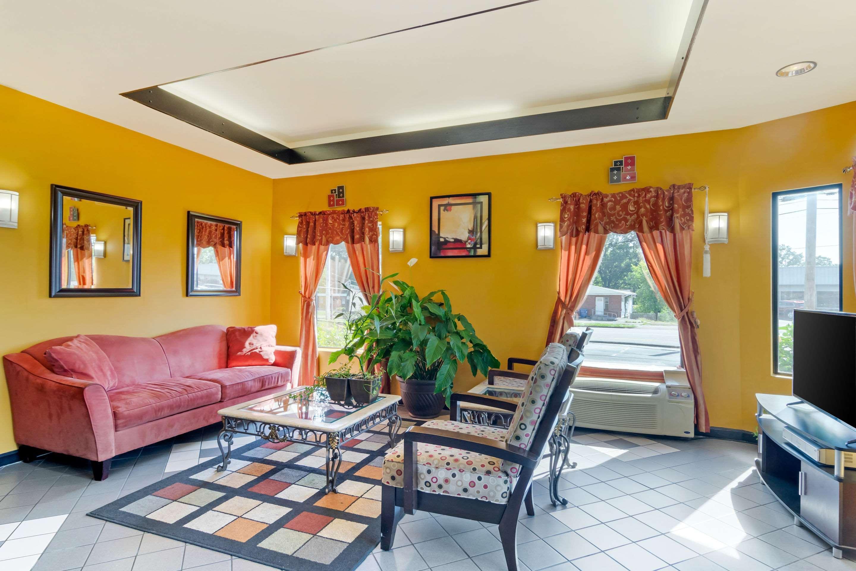 Econo Lodge Inn & Suites Fort Oglethorpe Екстериор снимка
