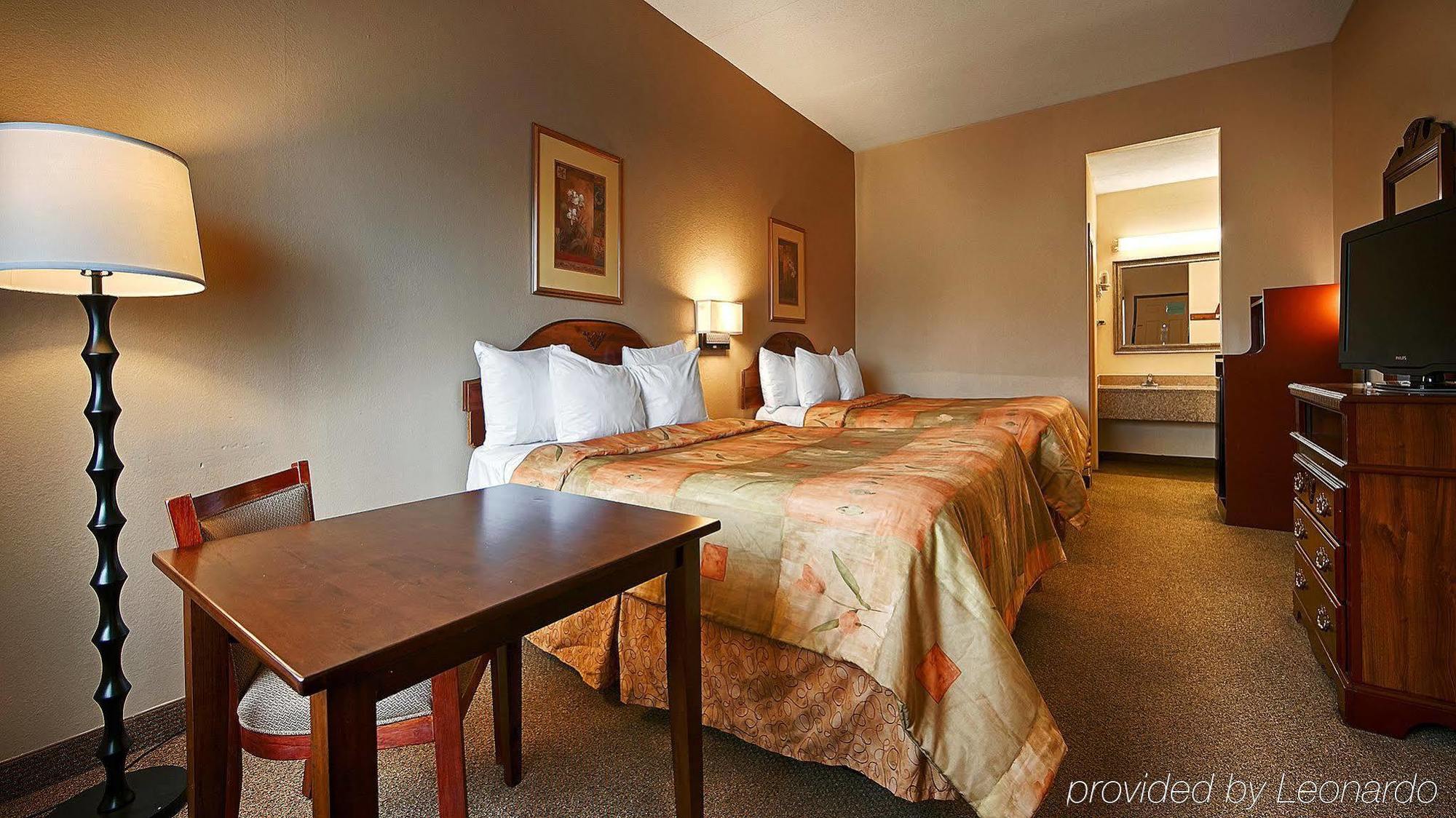 Econo Lodge Inn & Suites Fort Oglethorpe Стая снимка