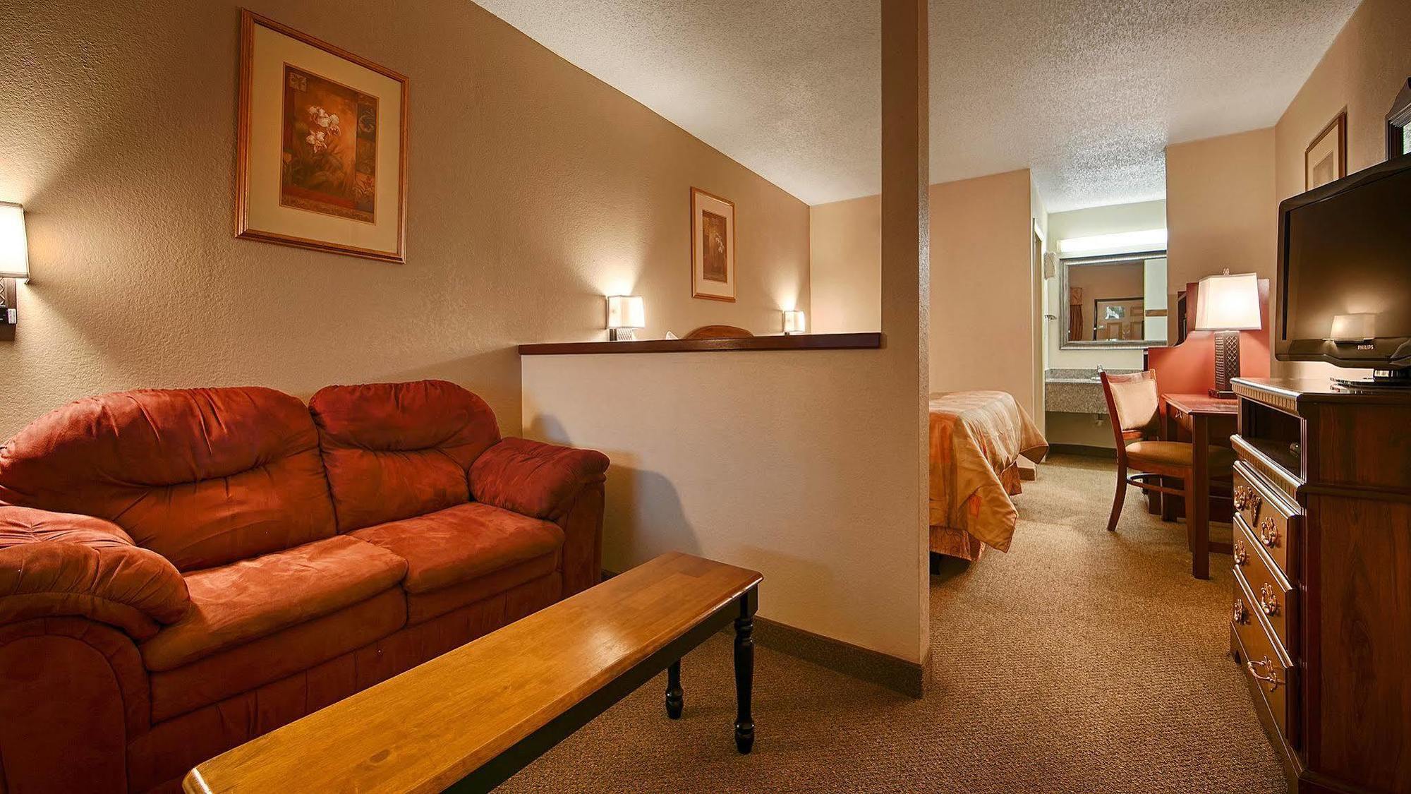 Econo Lodge Inn & Suites Fort Oglethorpe Стая снимка